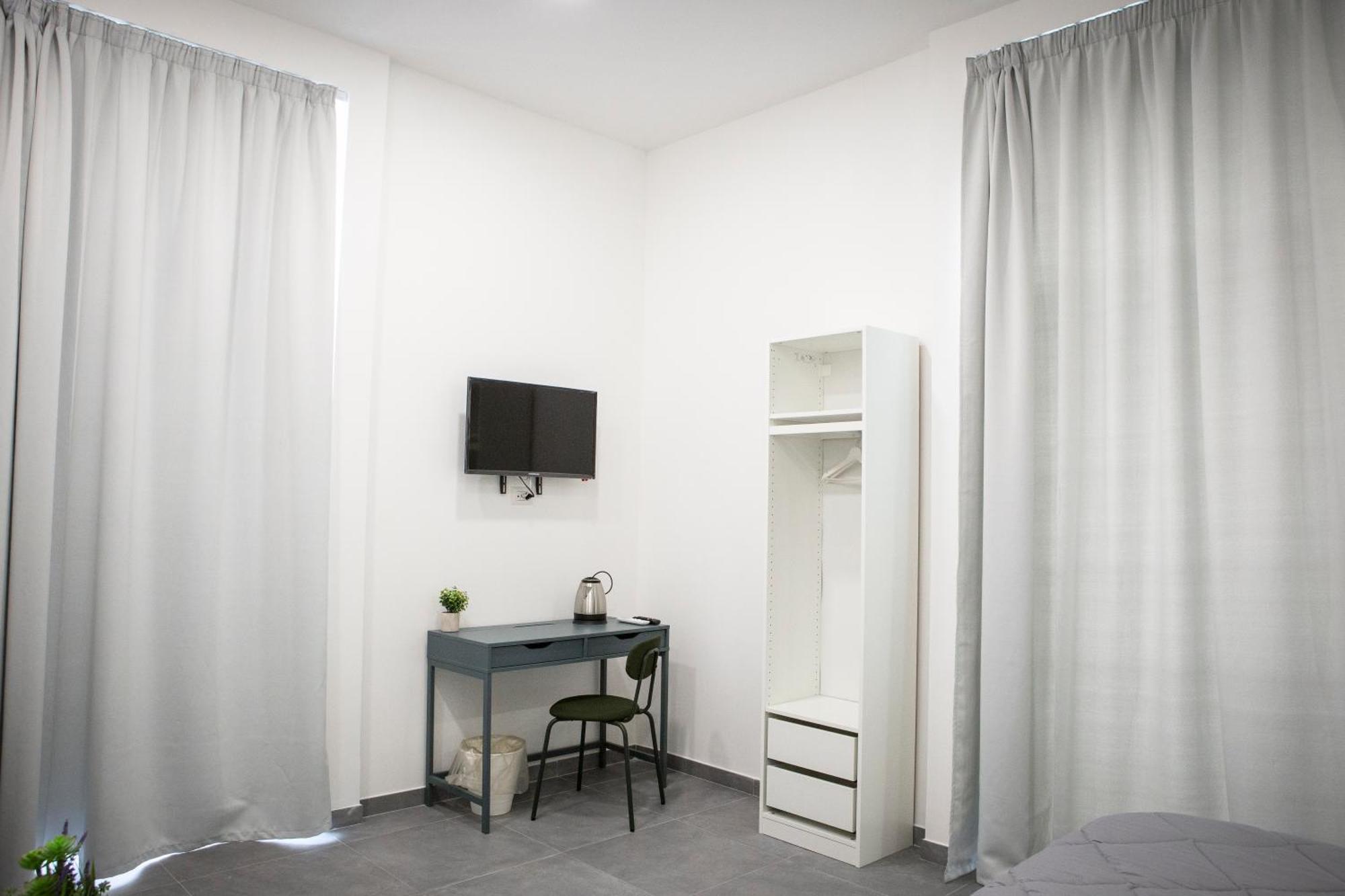 Bed & Breakfast Skyport Naples